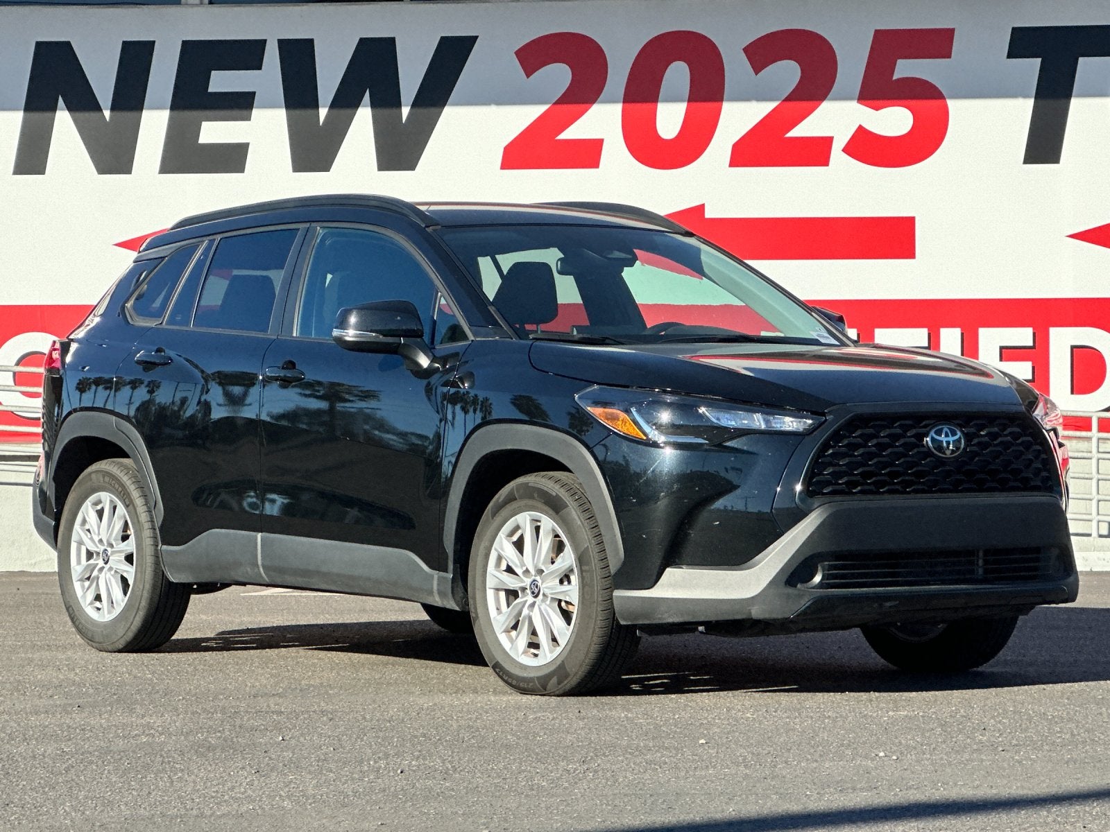 2025 Toyota Corolla Cross LE