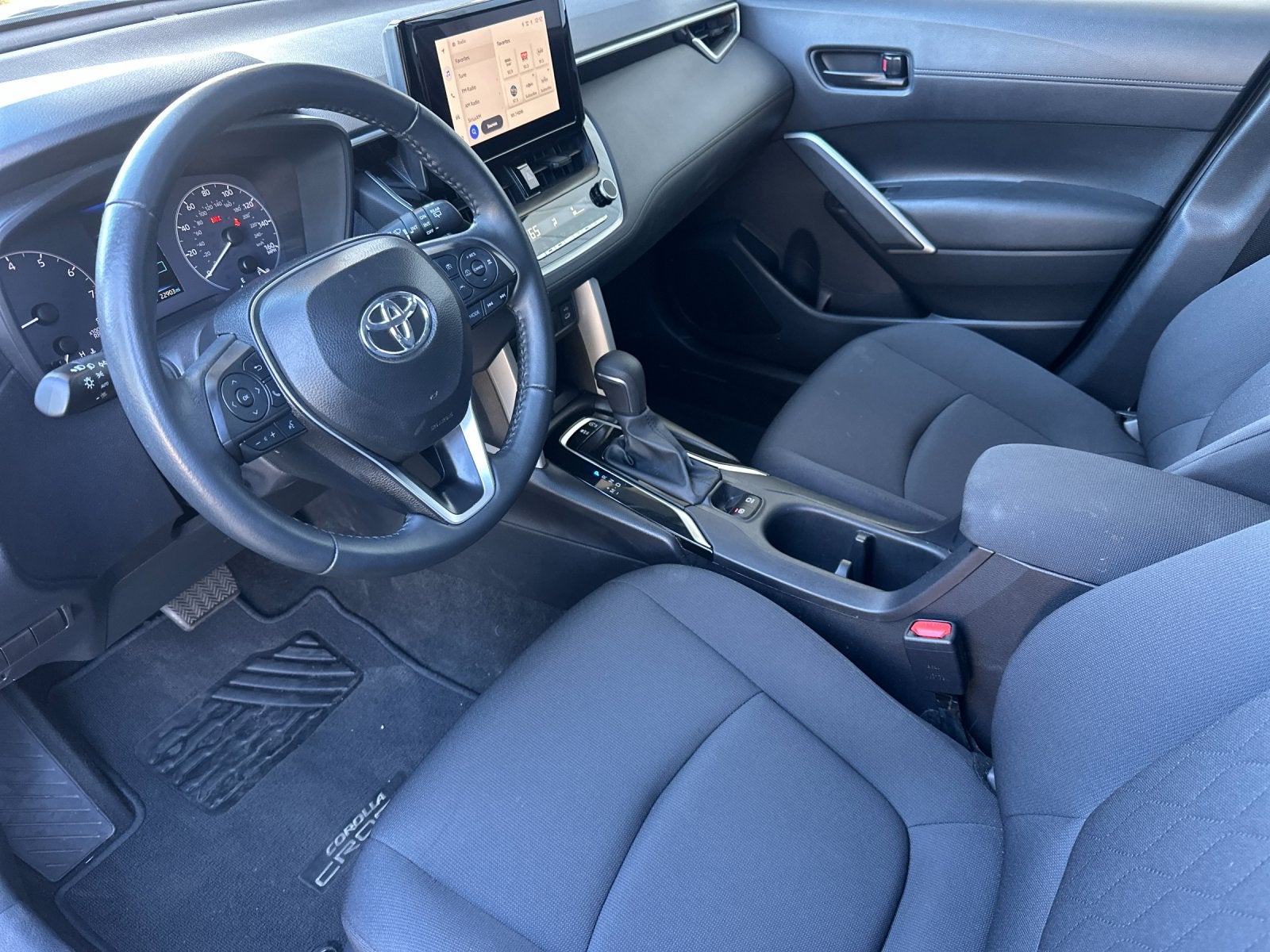 2025 Toyota Corolla Cross LE