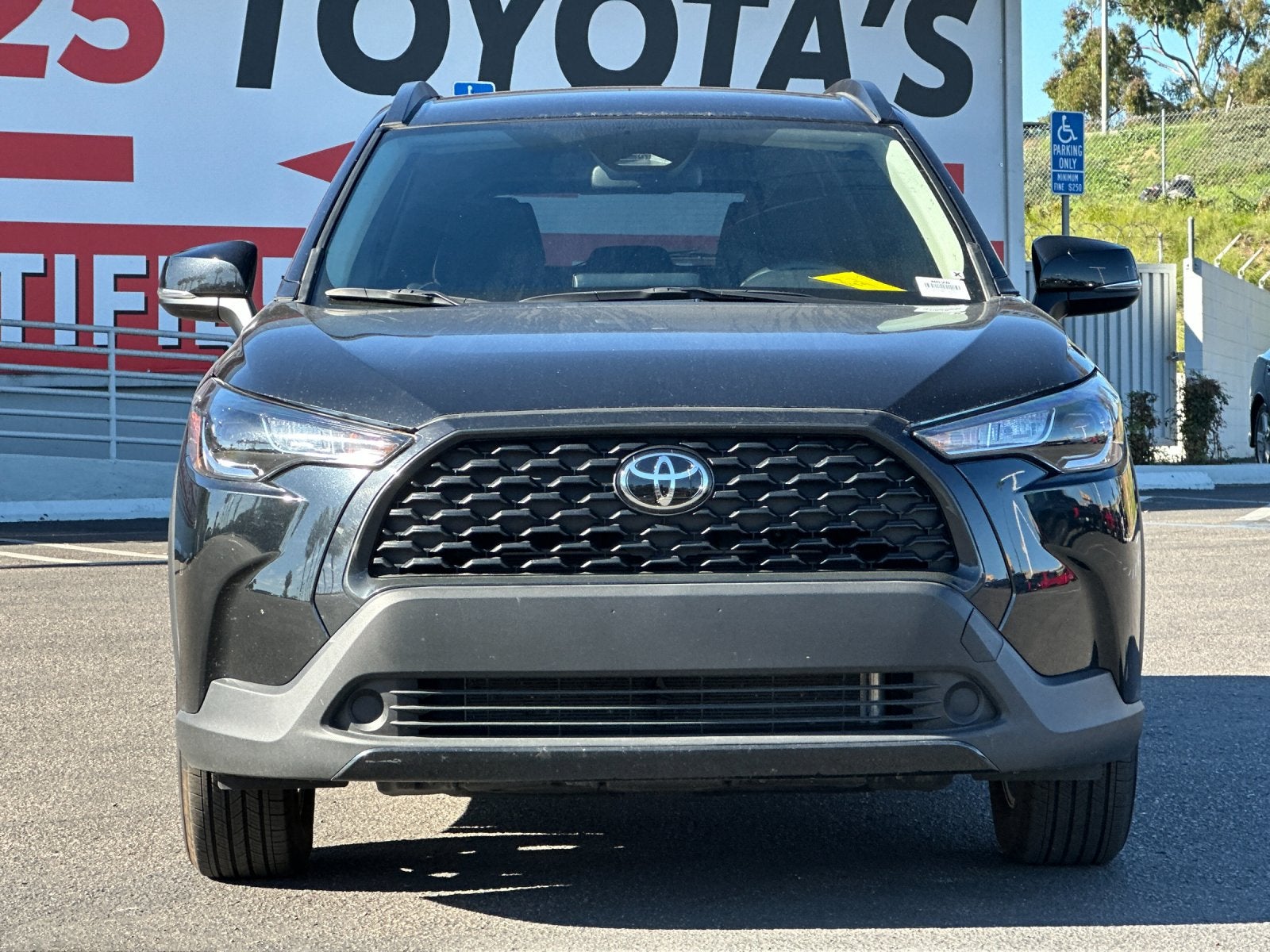 2025 Toyota Corolla Cross LE