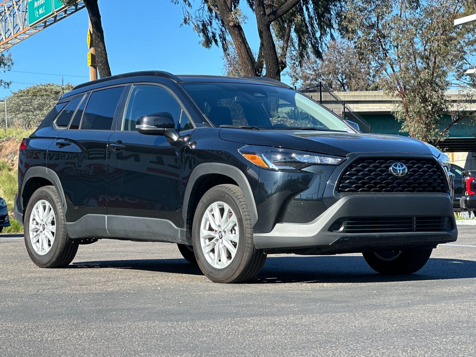 2025 Toyota Corolla Cross LE