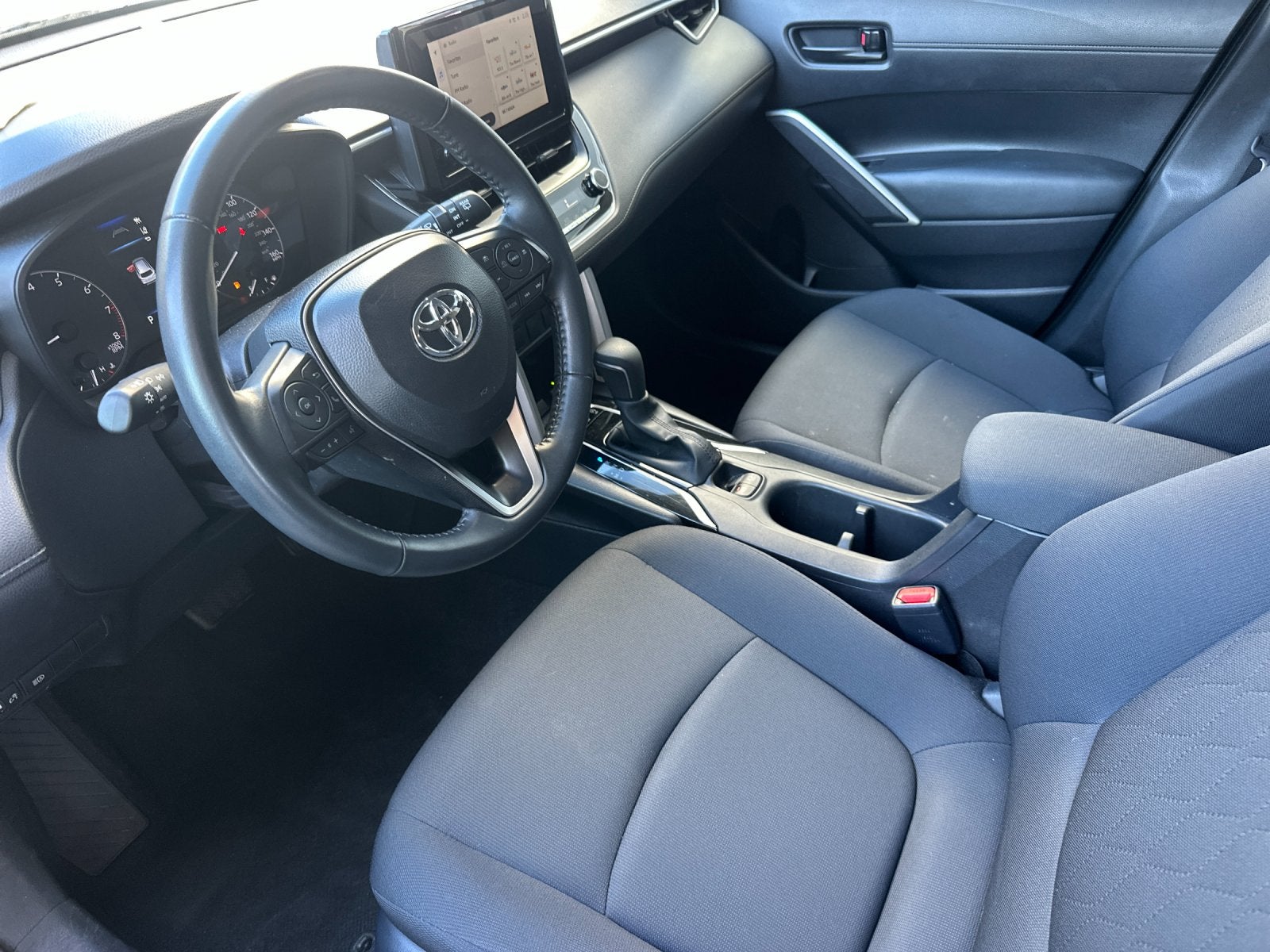 2025 Toyota Corolla Cross LE