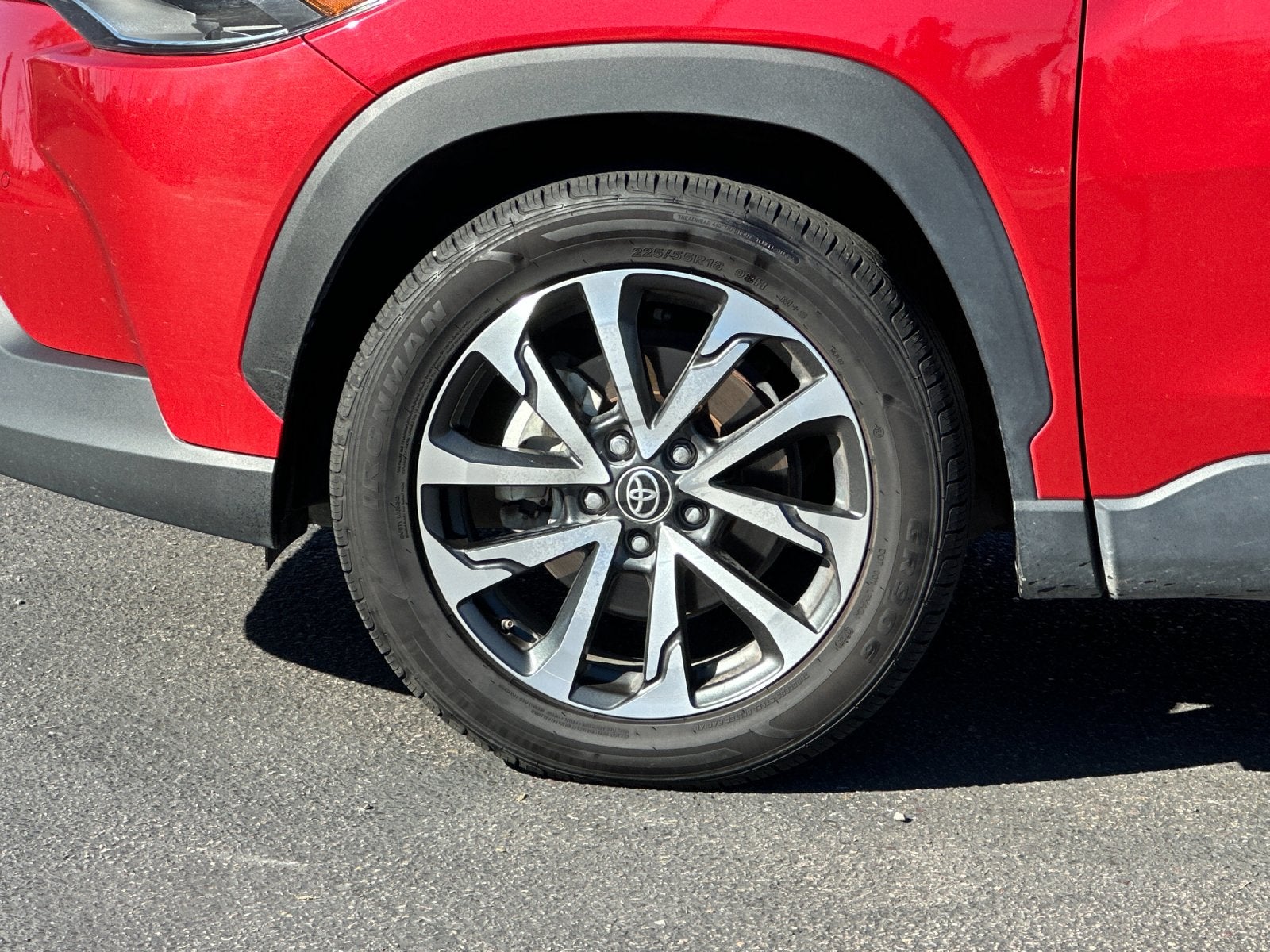 2024 Toyota Corolla Cross XLE