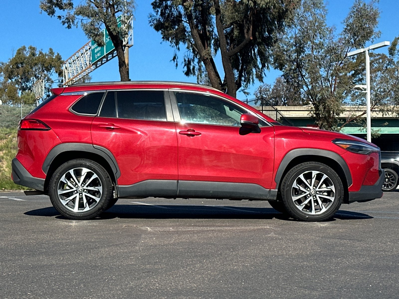 2024 Toyota Corolla Cross XLE