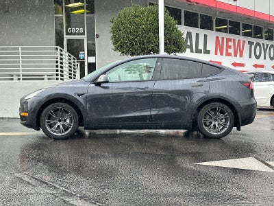 2025 Tesla Model Y Long Range