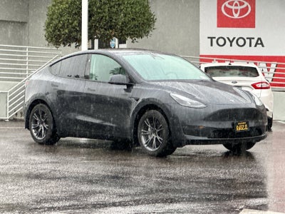 2025 Tesla Model Y Long Range