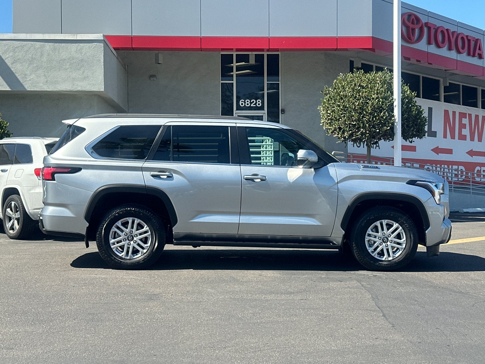 2026 Toyota Sequoia SR5