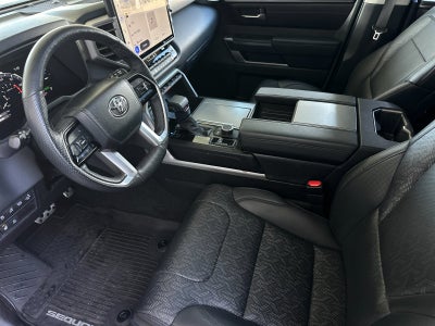 2024 Toyota Sequoia SR5