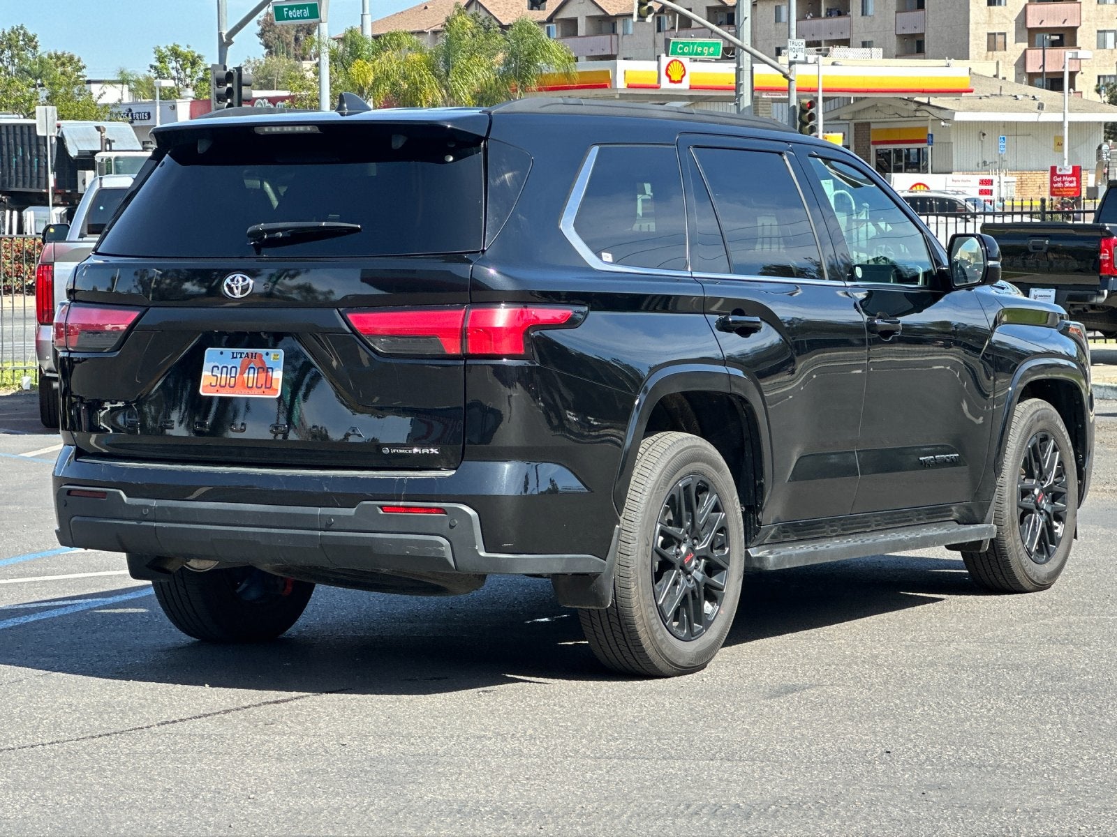 2025 Toyota Sequoia SR5