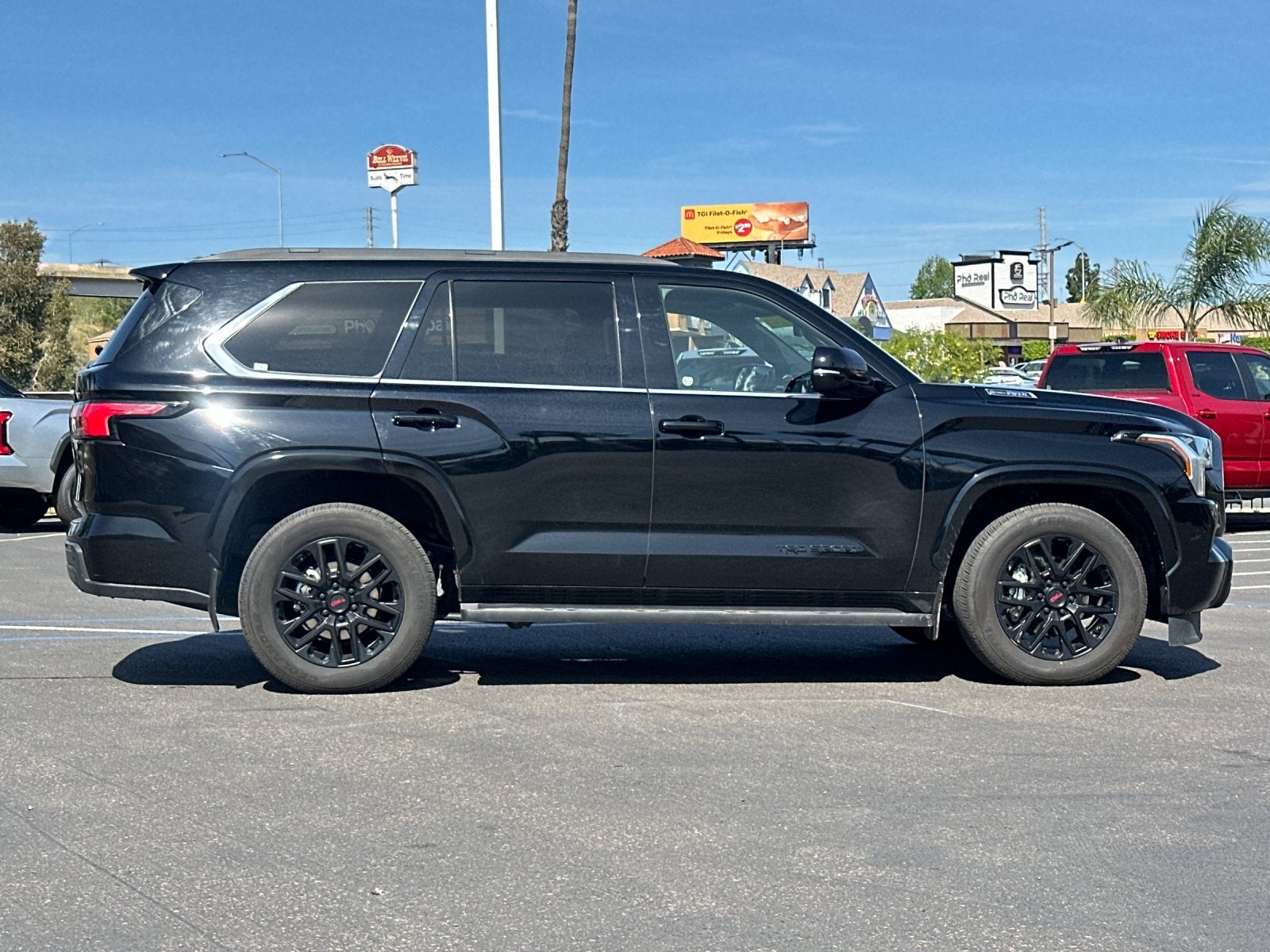 2025 Toyota Sequoia SR5