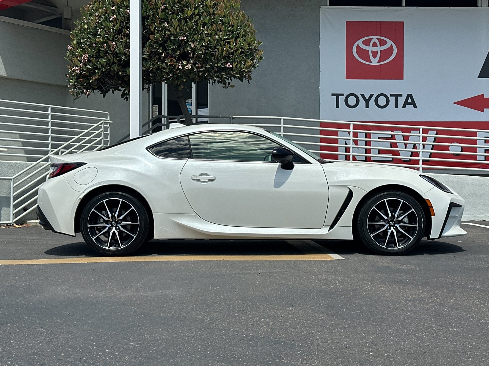 2024 Toyota GR86 Base