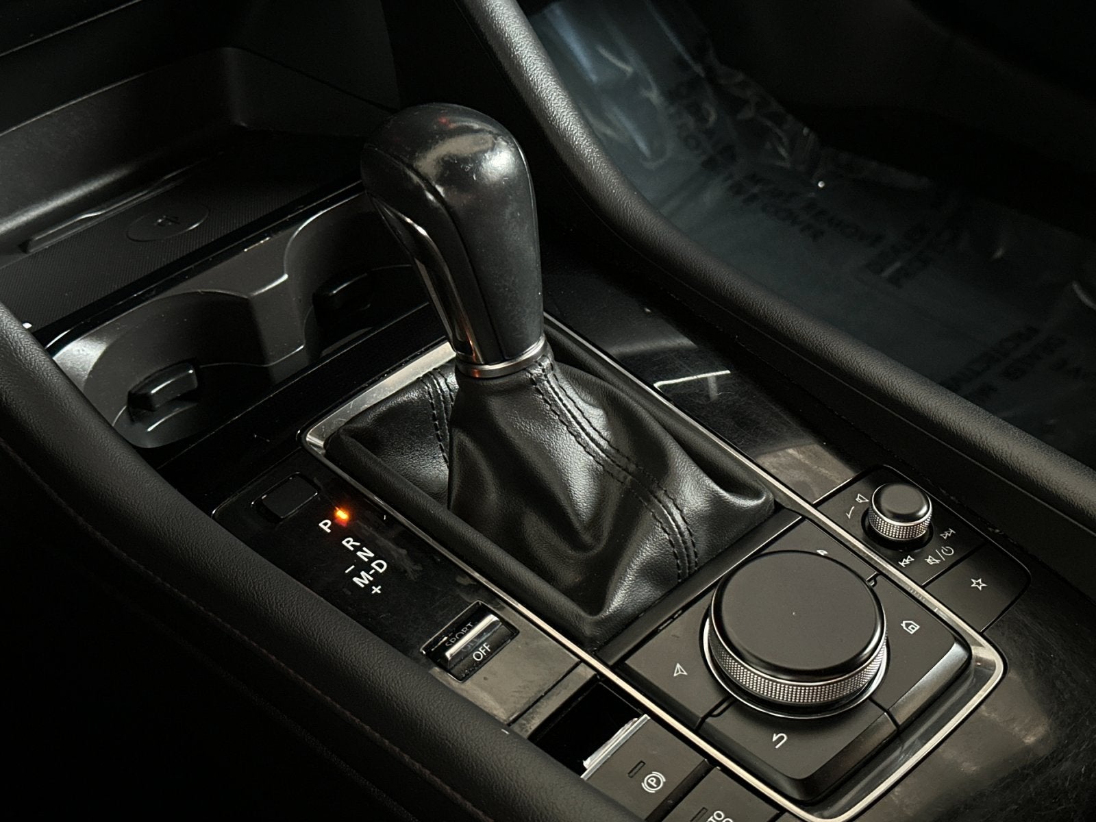 2024 Mazda Mazda3 2.5 S Carbon Edition