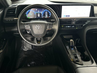 2025 Toyota Crown Signia XLE