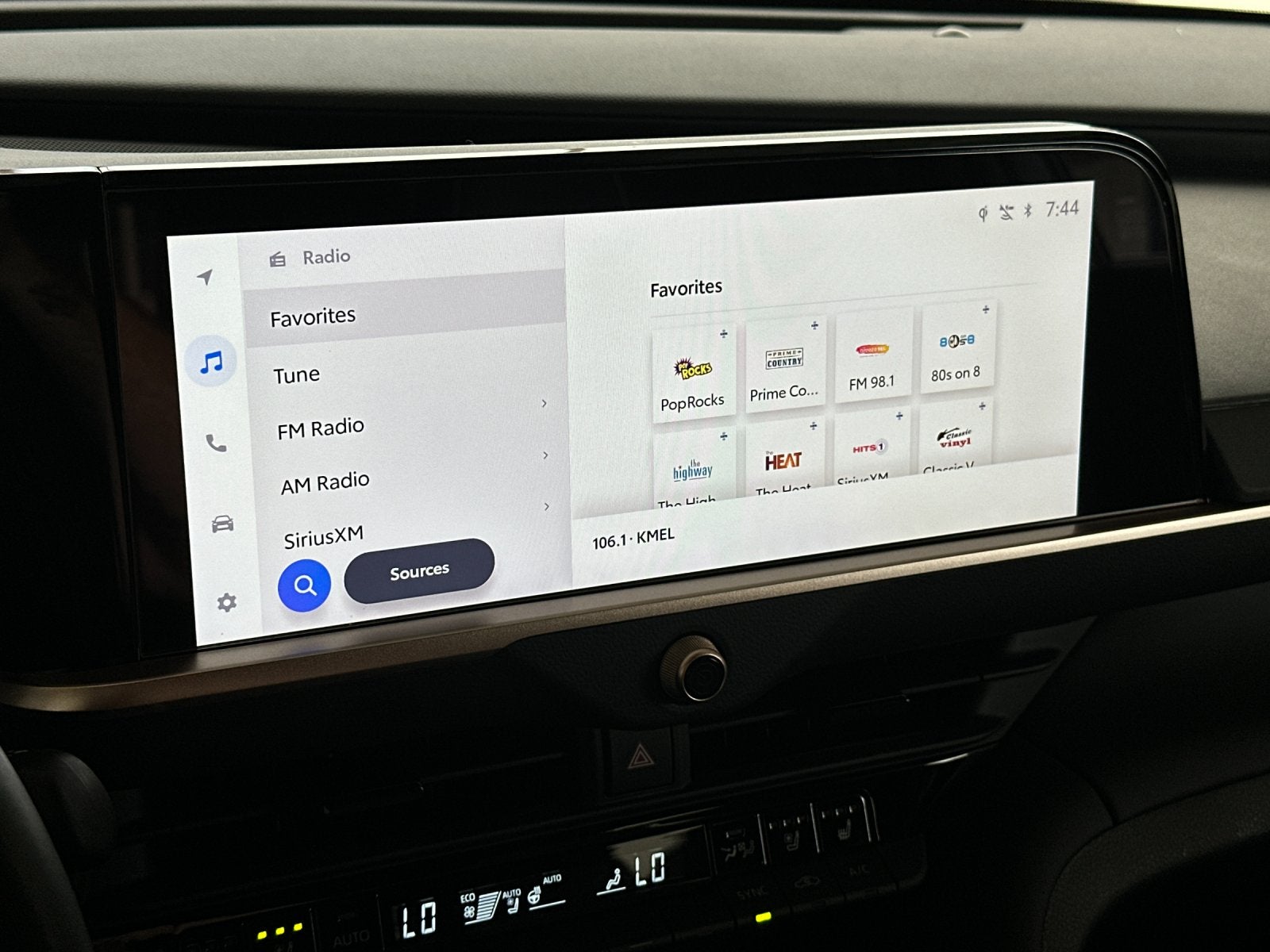 2025 Toyota Crown Signia XLE