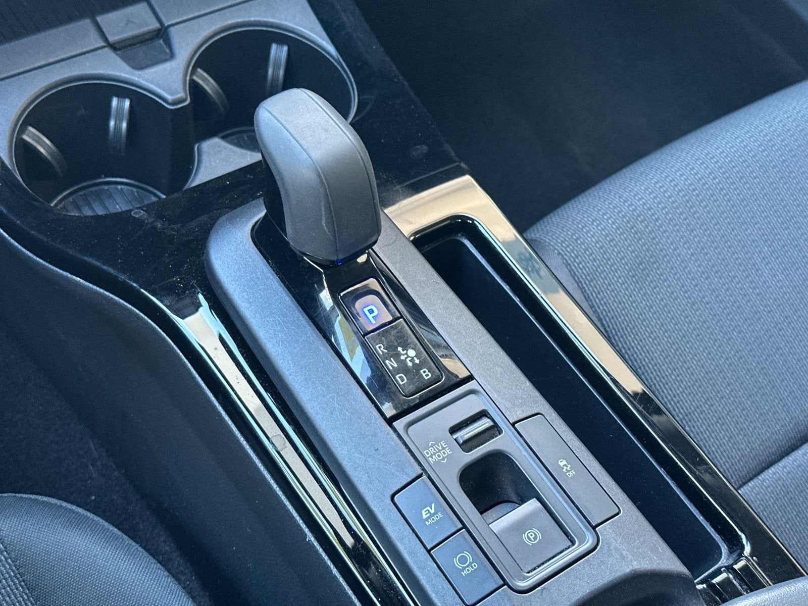 2024 Toyota Prius LE