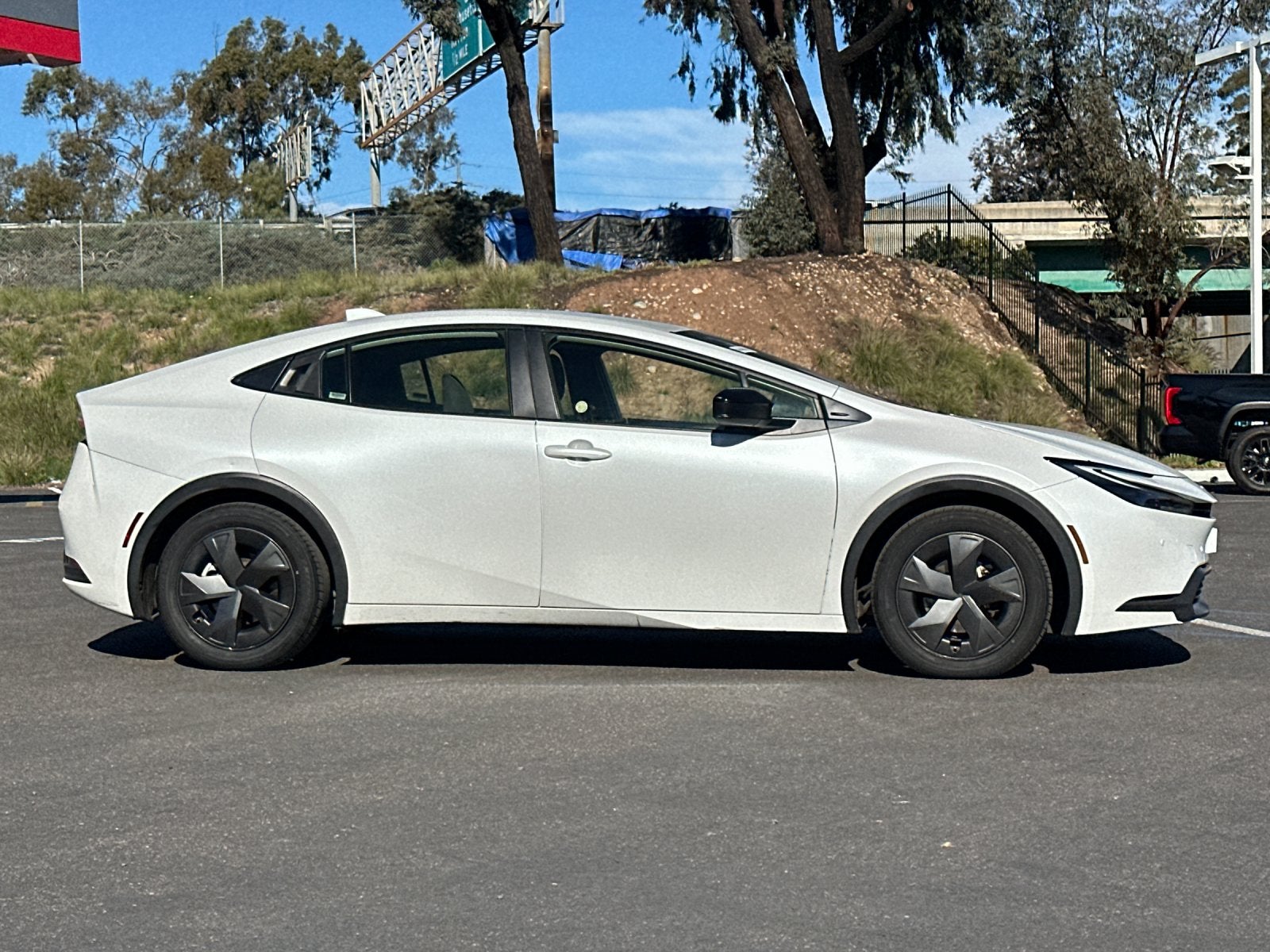 2024 Toyota Prius LE