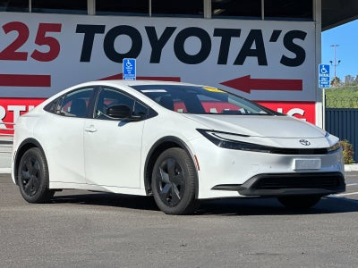 2024 Toyota Prius LE
