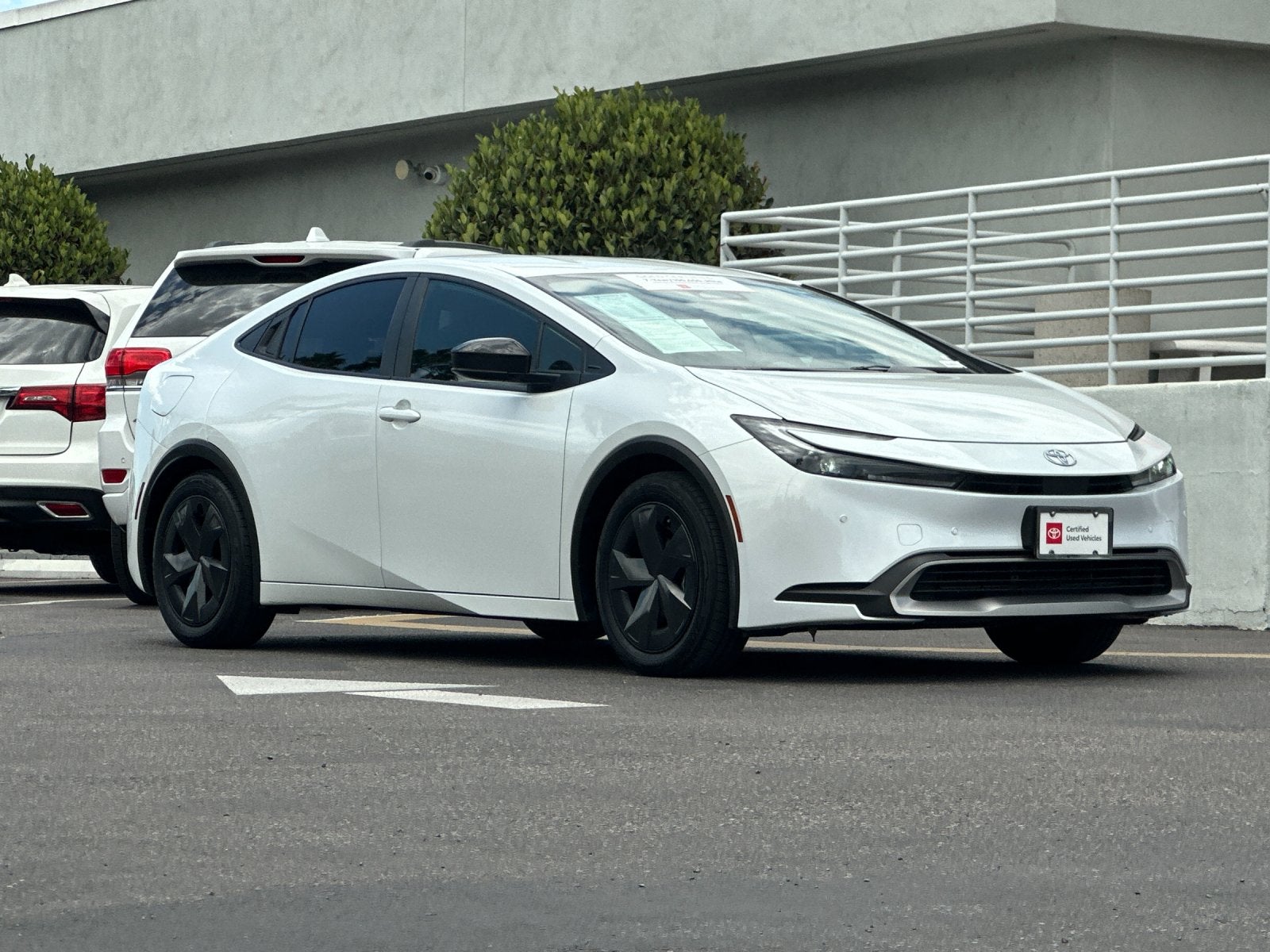 2026 Toyota Prius Plug-In Hybrid SE