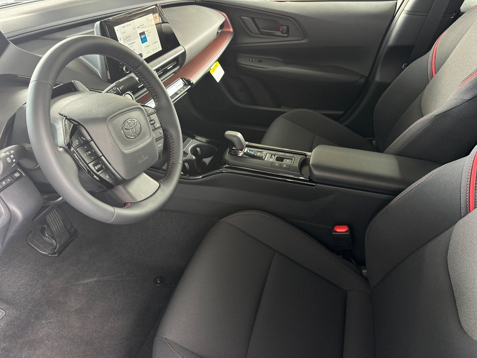 2026 Toyota Prius Plug-In Hybrid SE