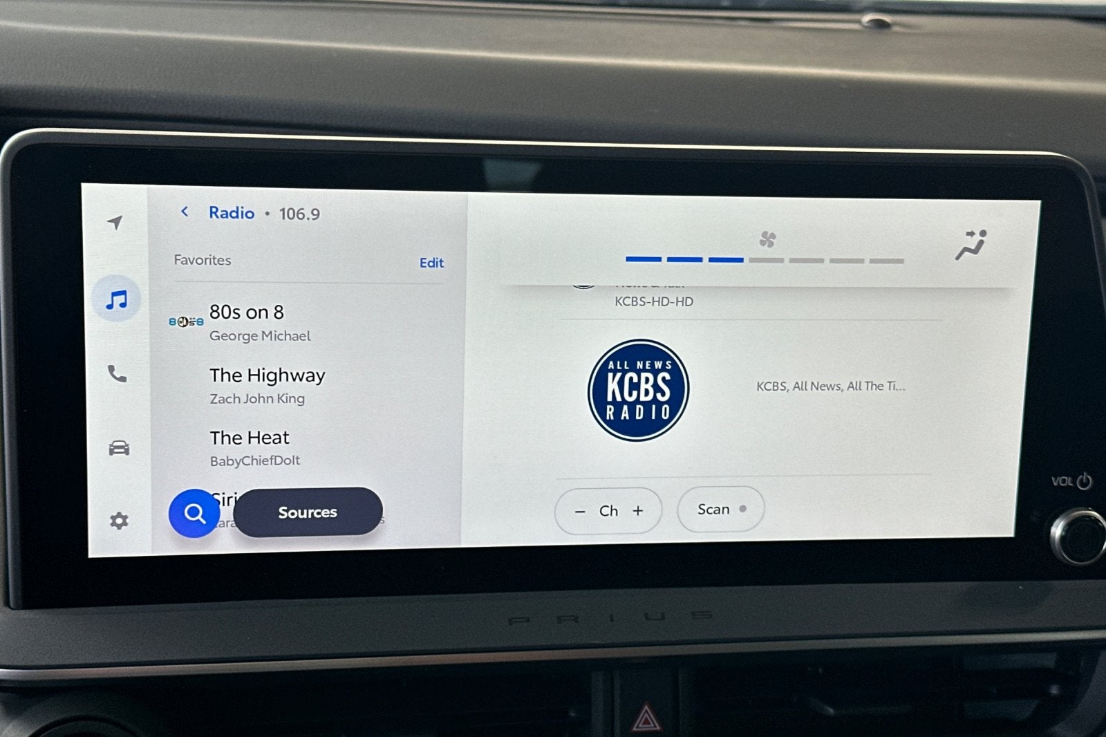 2027 Toyota Prius Plug-In Hybrid XSE Premium