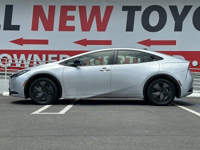 2026 Toyota Prius Plug-In Hybrid SE