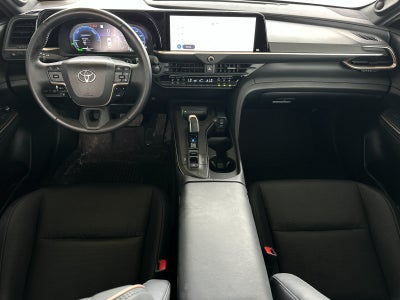 2023 Toyota Crown Platinum