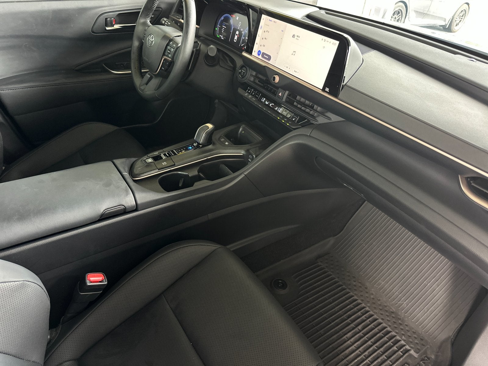 2023 Toyota Crown Platinum