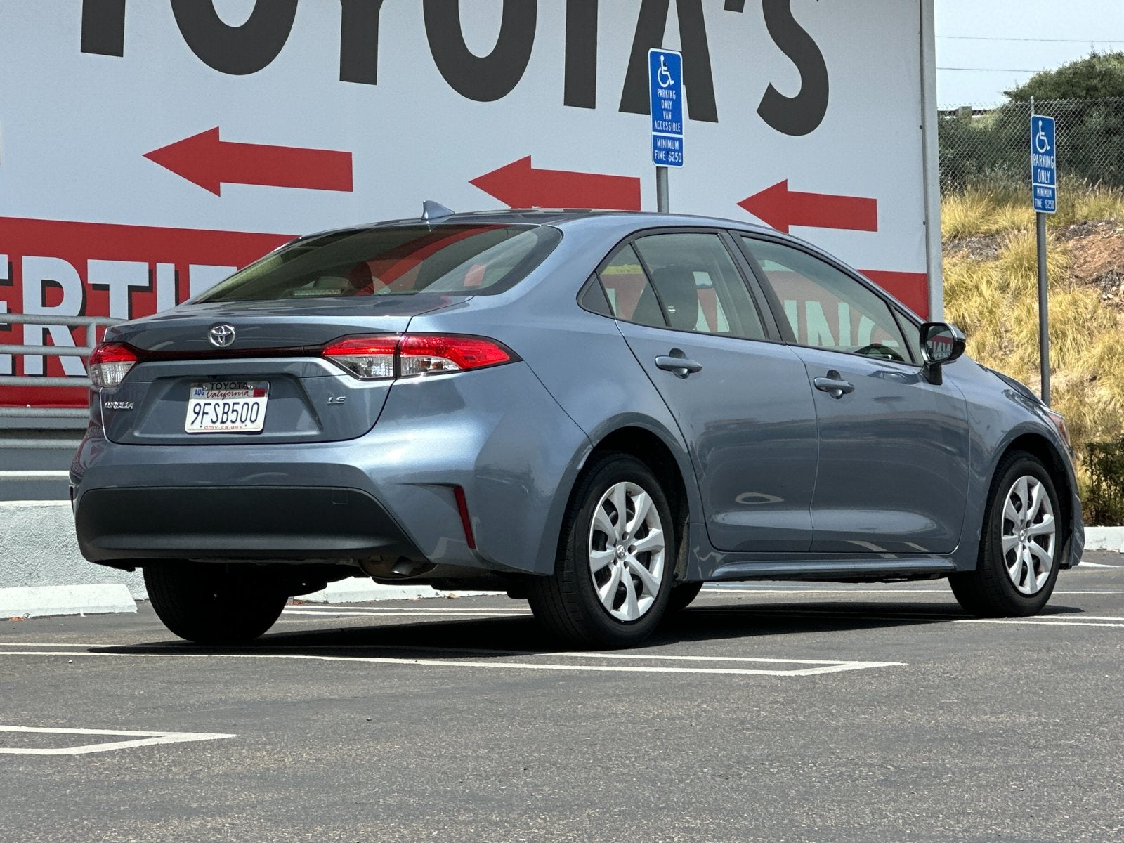 2023 Toyota Corolla LE