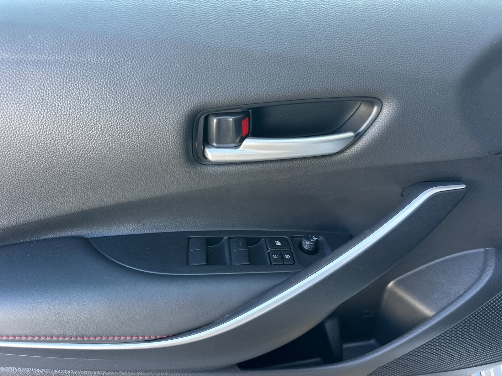 2025 Toyota Corolla Hybrid SE