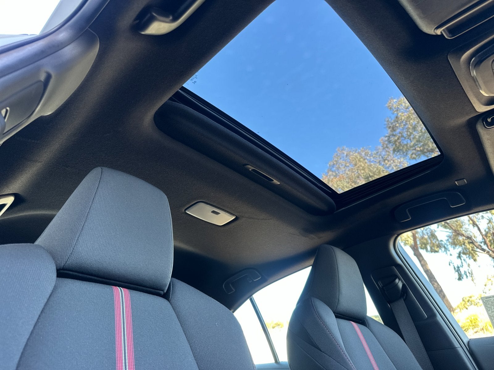 2025 Toyota Corolla Hybrid SE