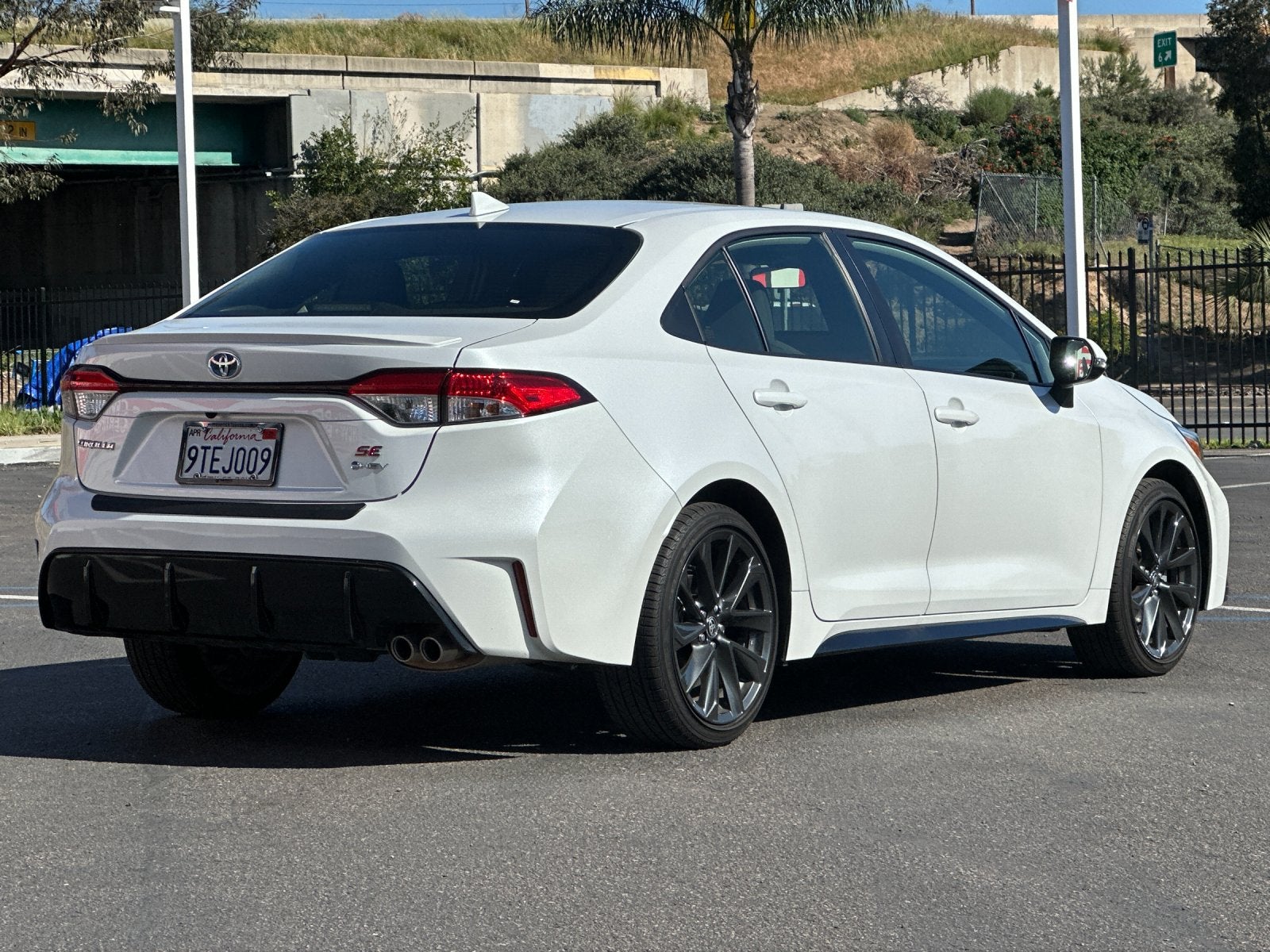 2025 Toyota Corolla Hybrid SE