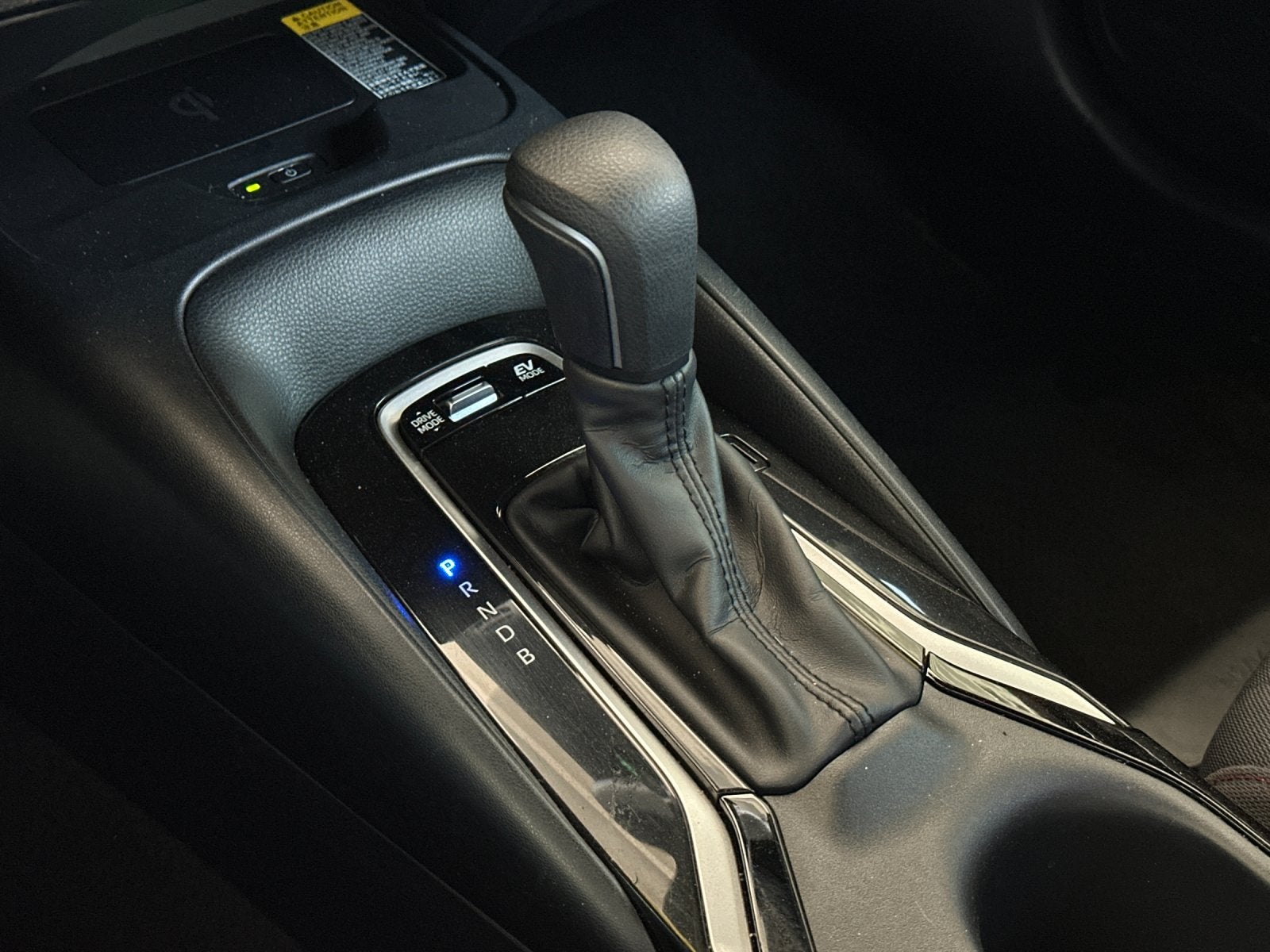 2025 Toyota Corolla Hybrid SE