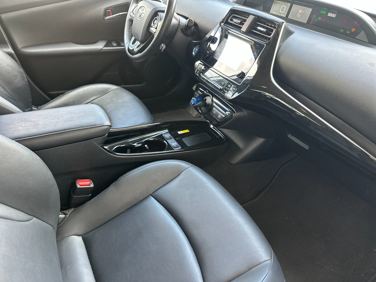 2019 Toyota Prius LE