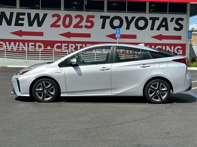 2019 Toyota Prius LE