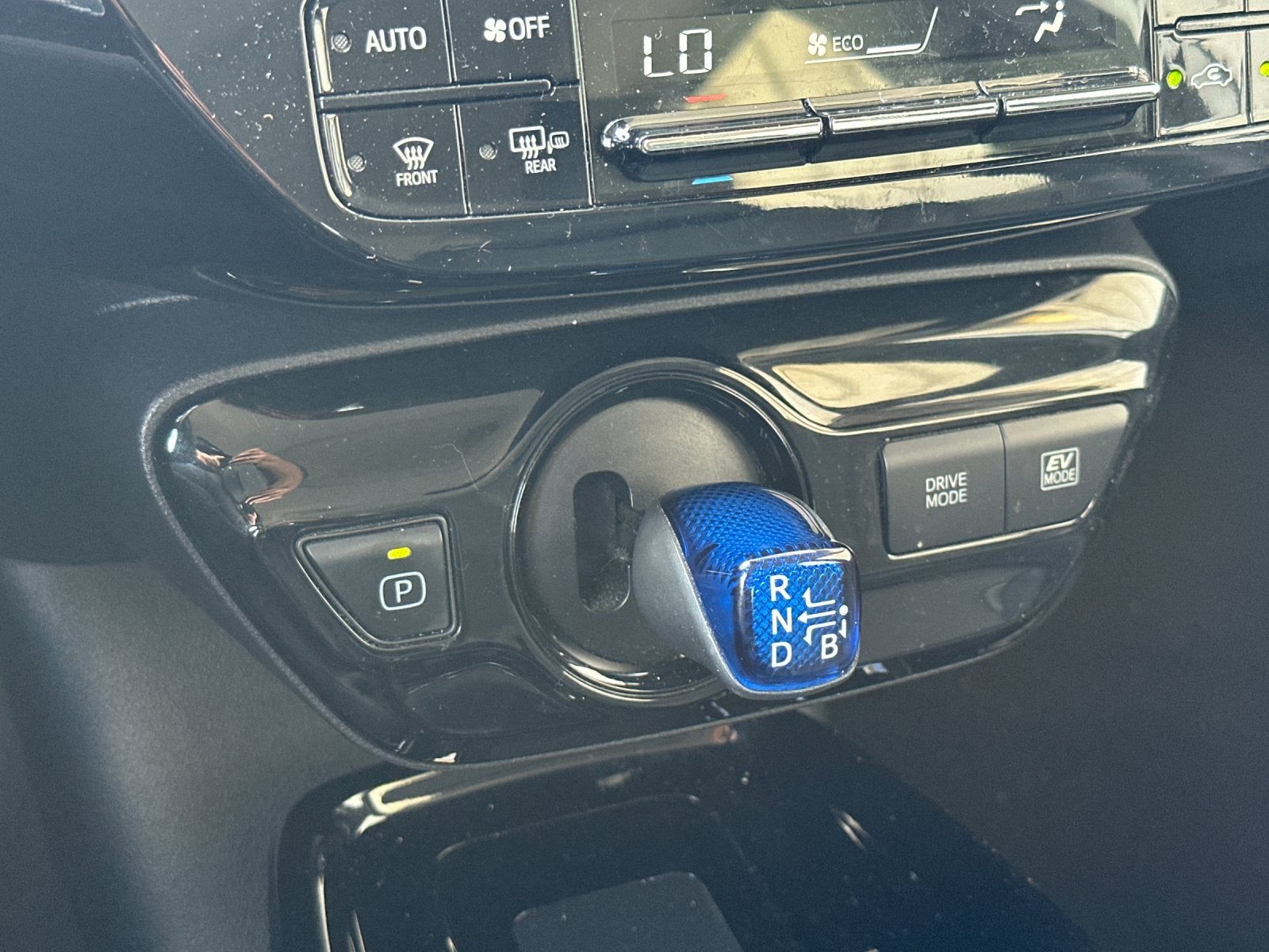 2019 Toyota Prius LE