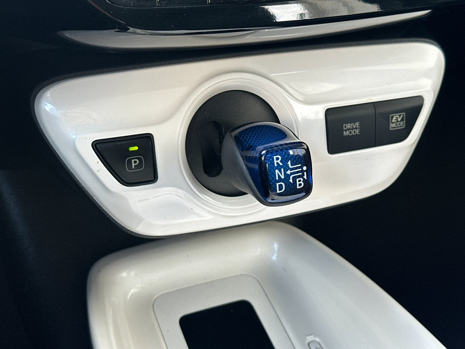 2016 Toyota Prius Three Touring