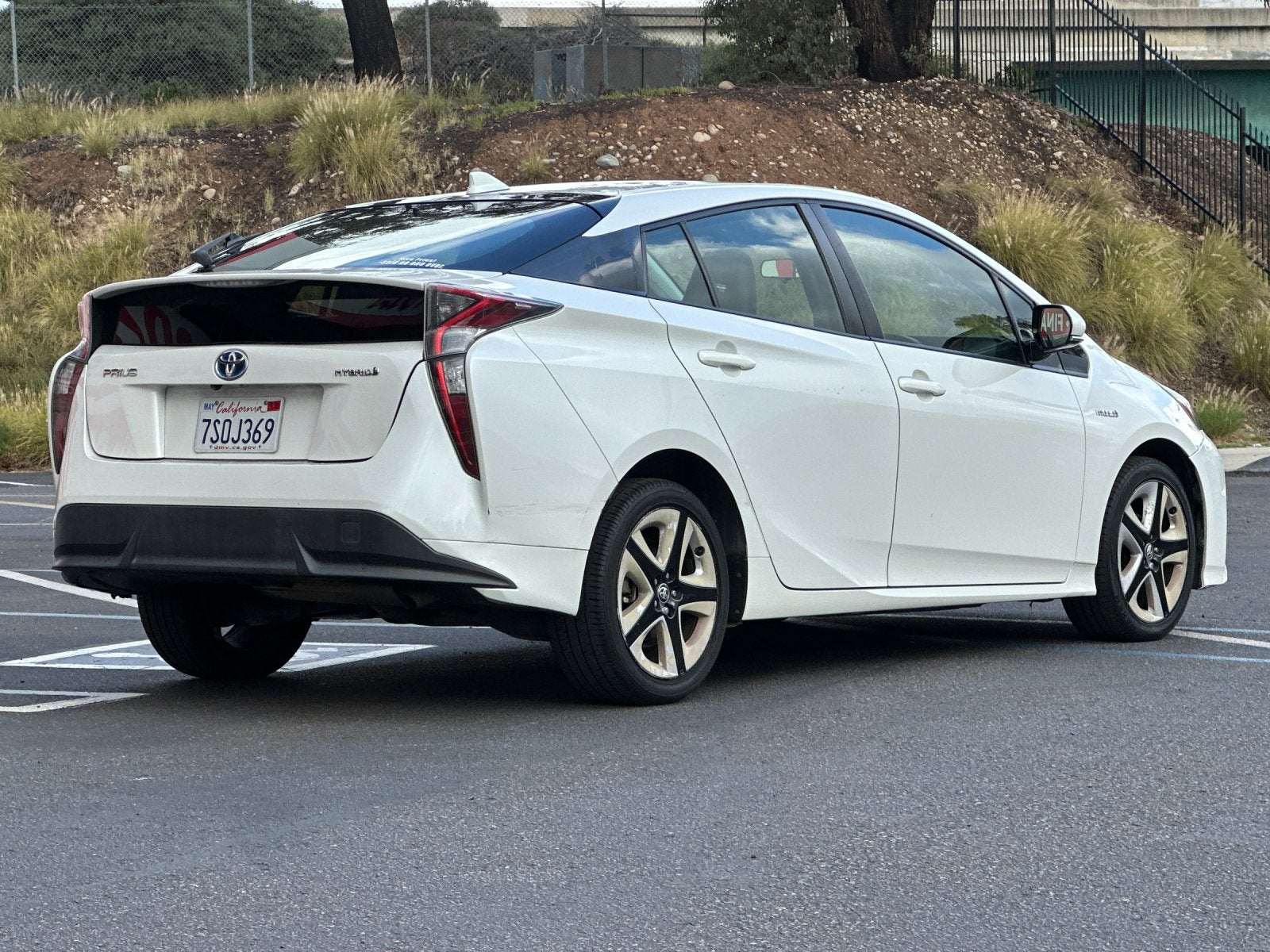 2016 Toyota Prius Three Touring