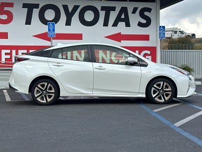 2016 Toyota Prius Three Touring