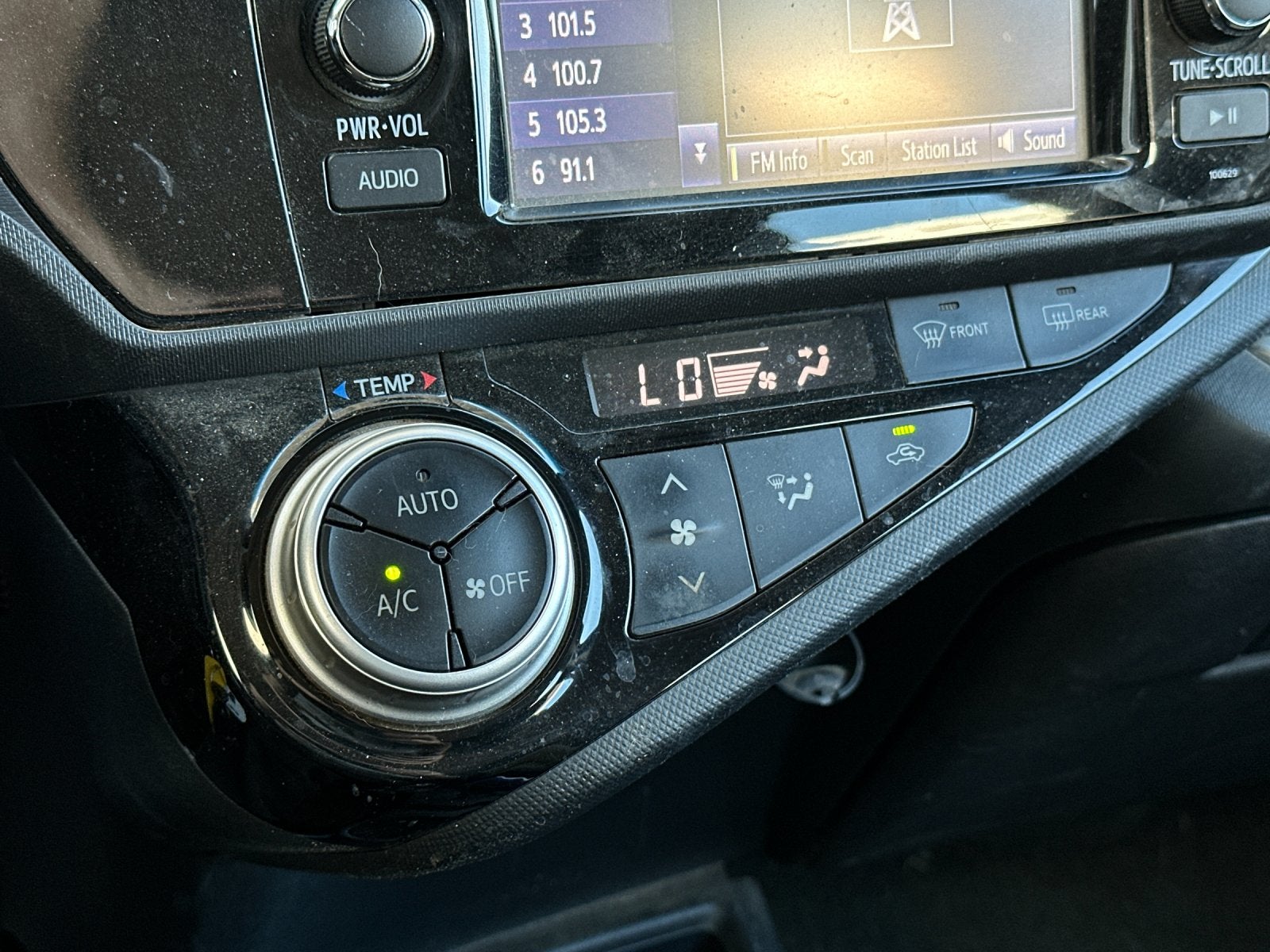 2016 Toyota Prius c Two