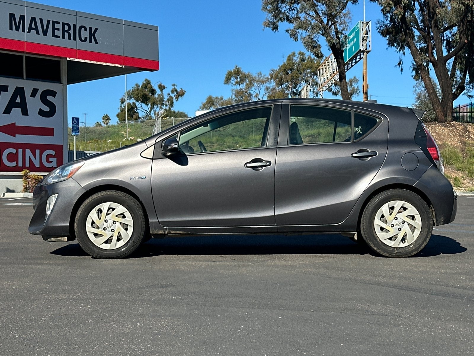 2016 Toyota Prius c Two