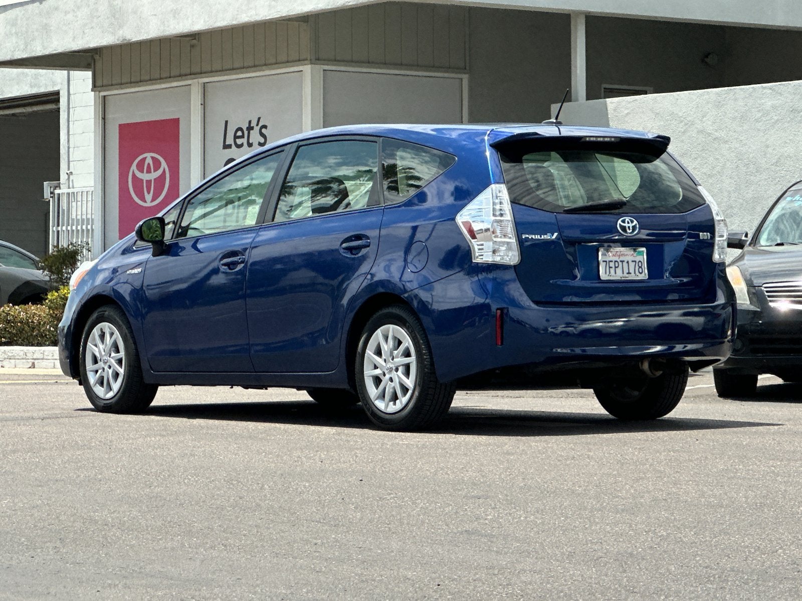 2014 Toyota Prius v Three