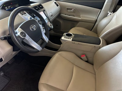 2012 Toyota Prius v Five