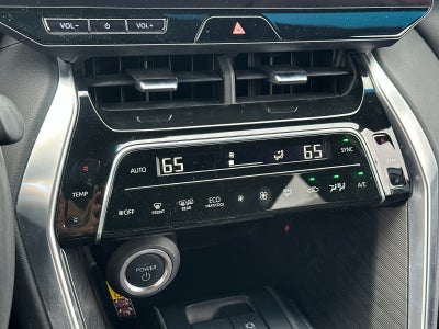 2023 Toyota Venza XLE