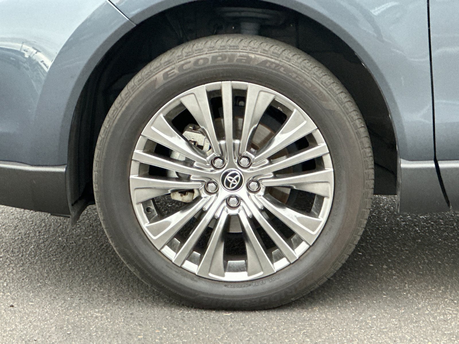 2023 Toyota Venza XLE