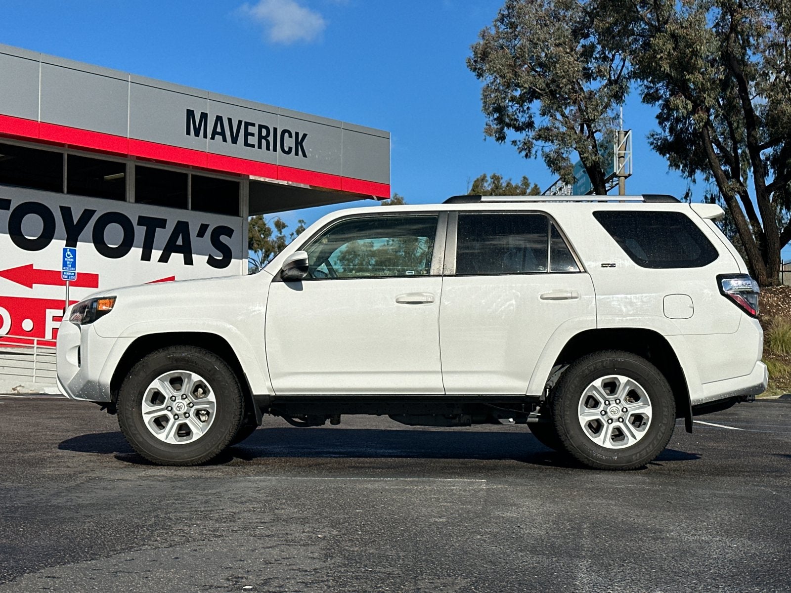 2023 Toyota 4Runner SR5