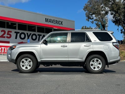 2024 Toyota 4Runner SR5
