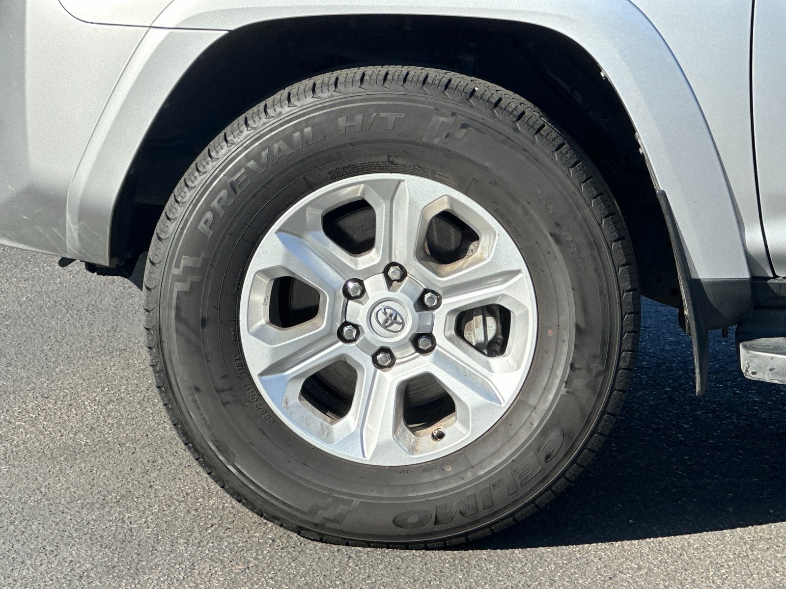 2024 Toyota 4Runner SR5