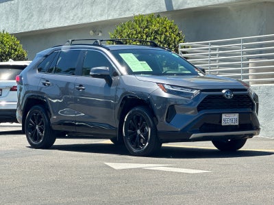 2022 Toyota RAV4 Hybrid SE