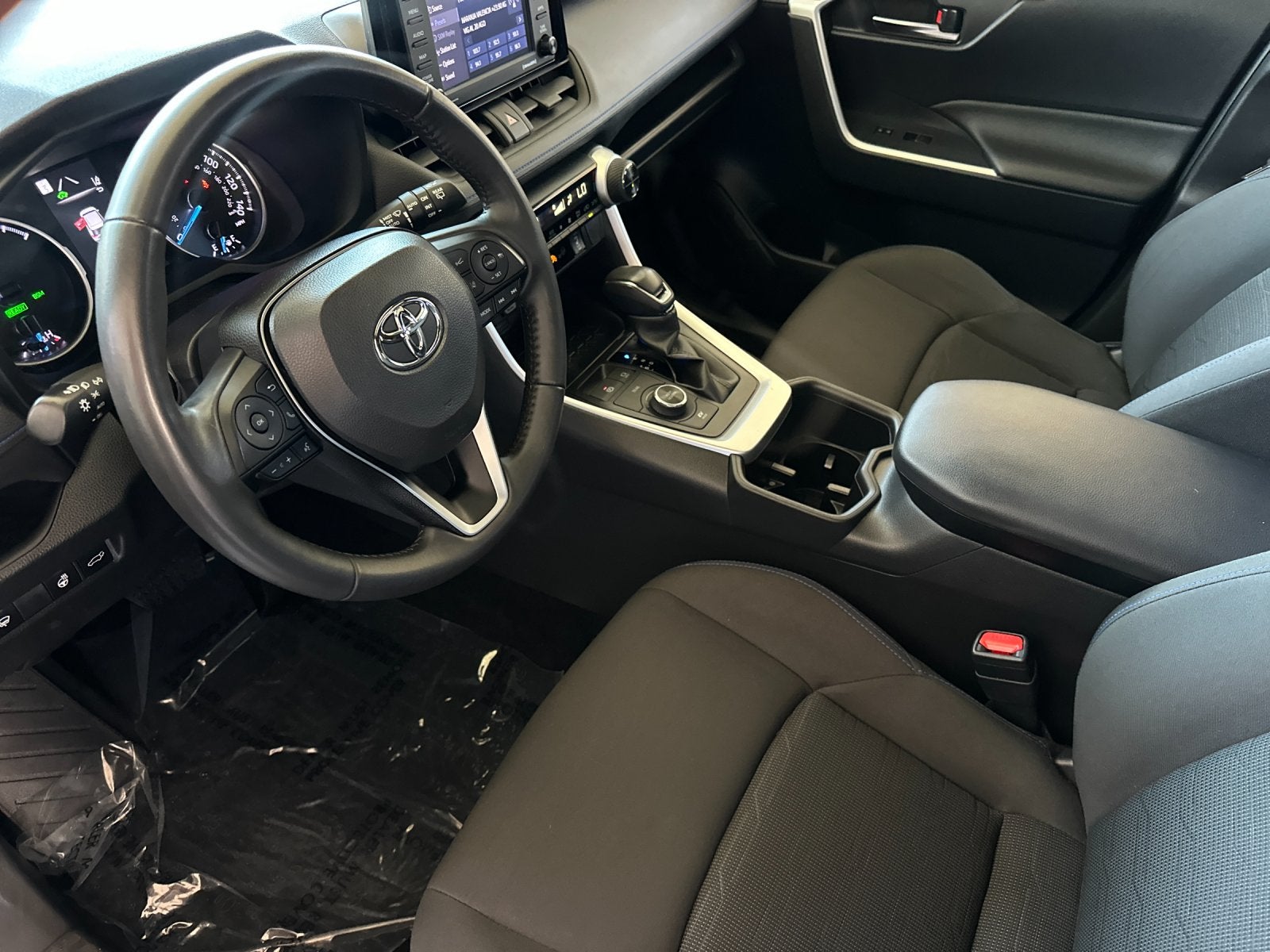 2022 Toyota RAV4 Hybrid SE
