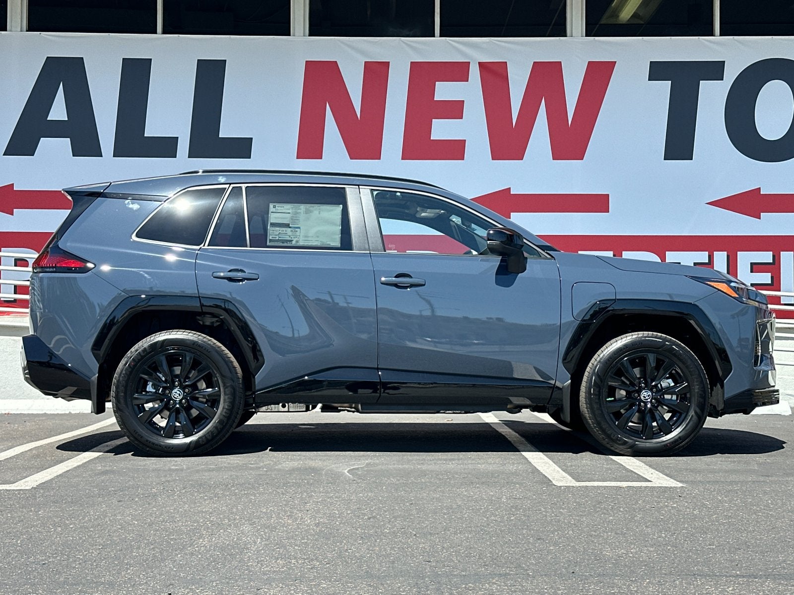 2026 Toyota RAV4 Plug-In Hybrid SE