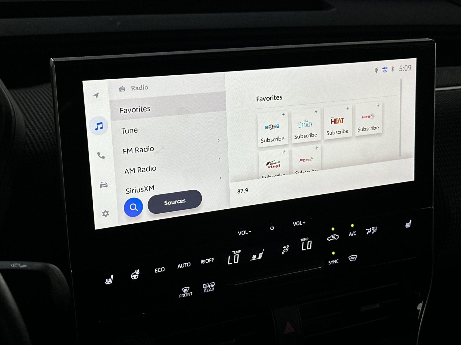 2024 Toyota bZ4X XLE